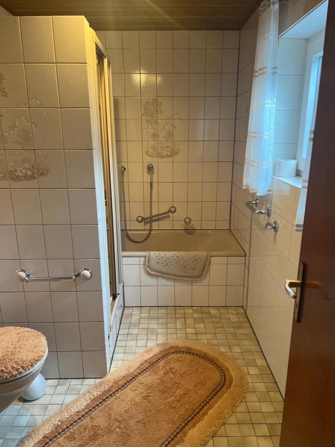 Ferienwohnungjahrsfeld Strassenhaus エクステリア 写真