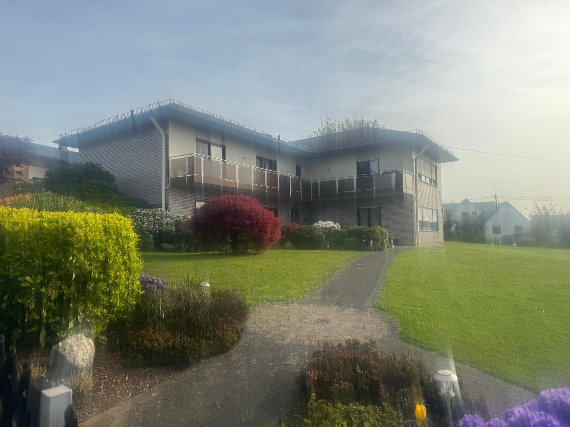 Ferienwohnungjahrsfeld Strassenhaus エクステリア 写真