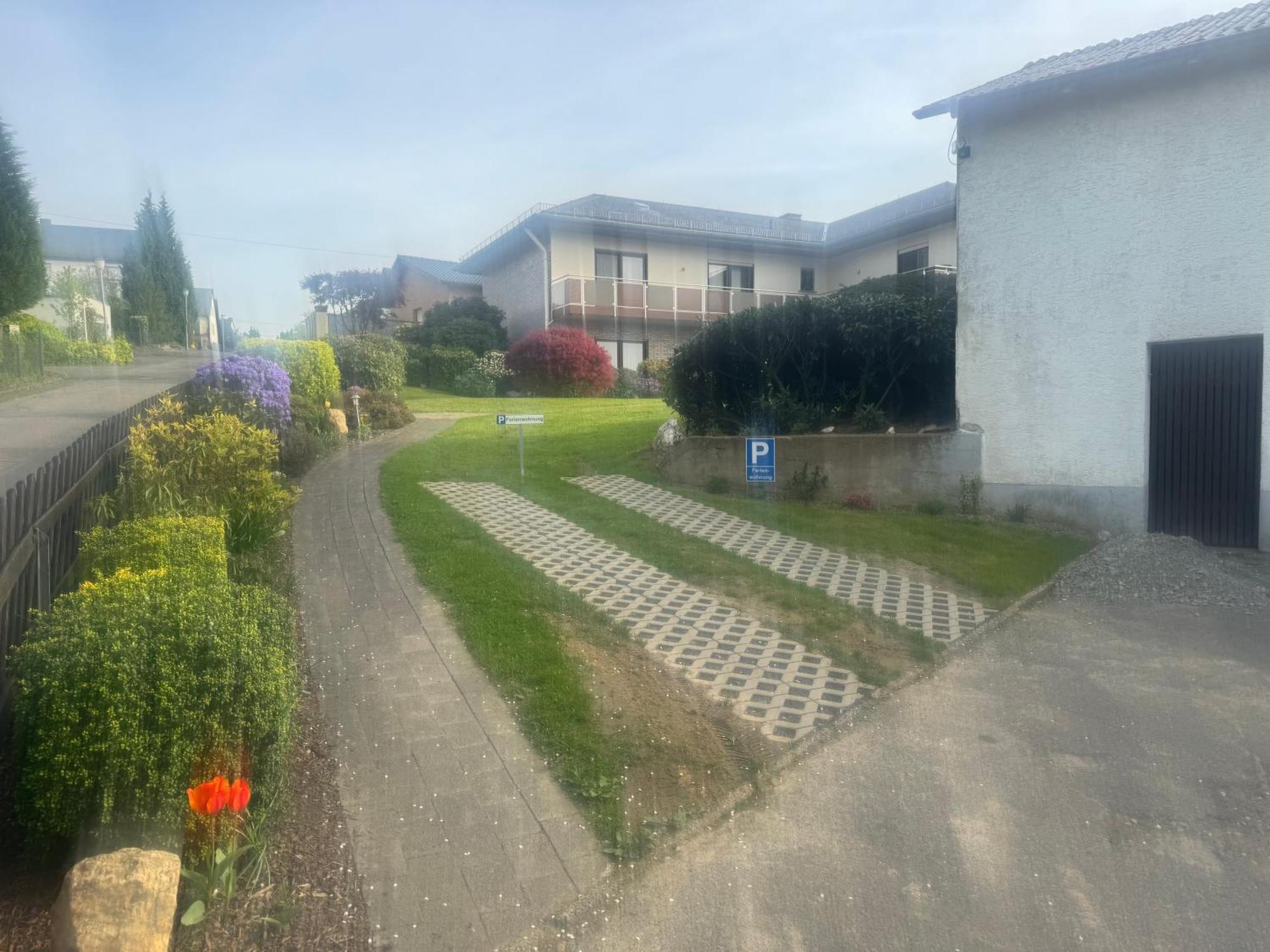 Ferienwohnungjahrsfeld Strassenhaus エクステリア 写真