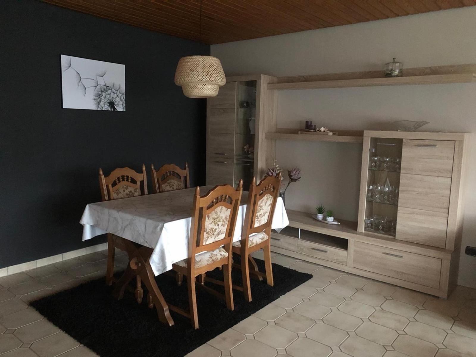 Ferienwohnungjahrsfeld Strassenhaus エクステリア 写真